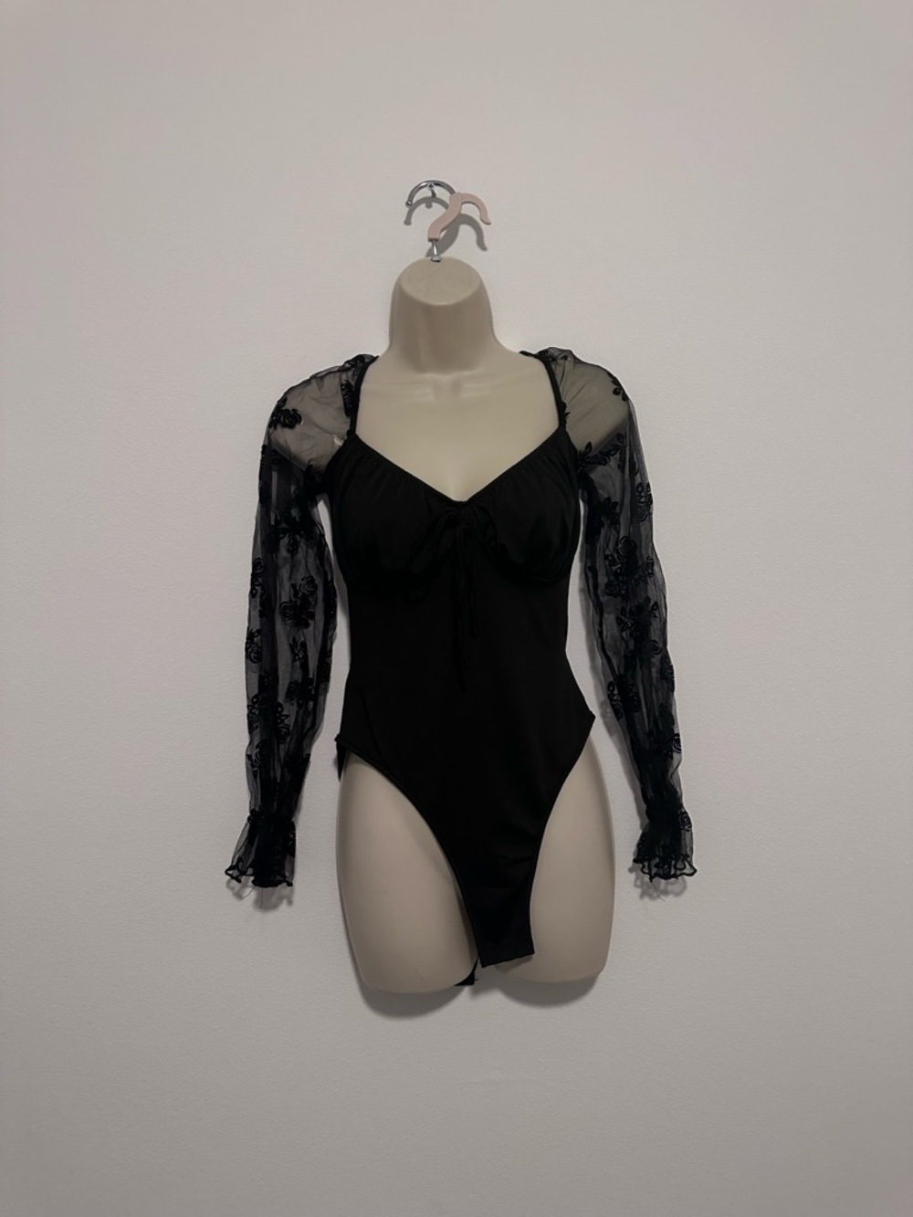 SHEIN Black Lace-Detail Bodysuit